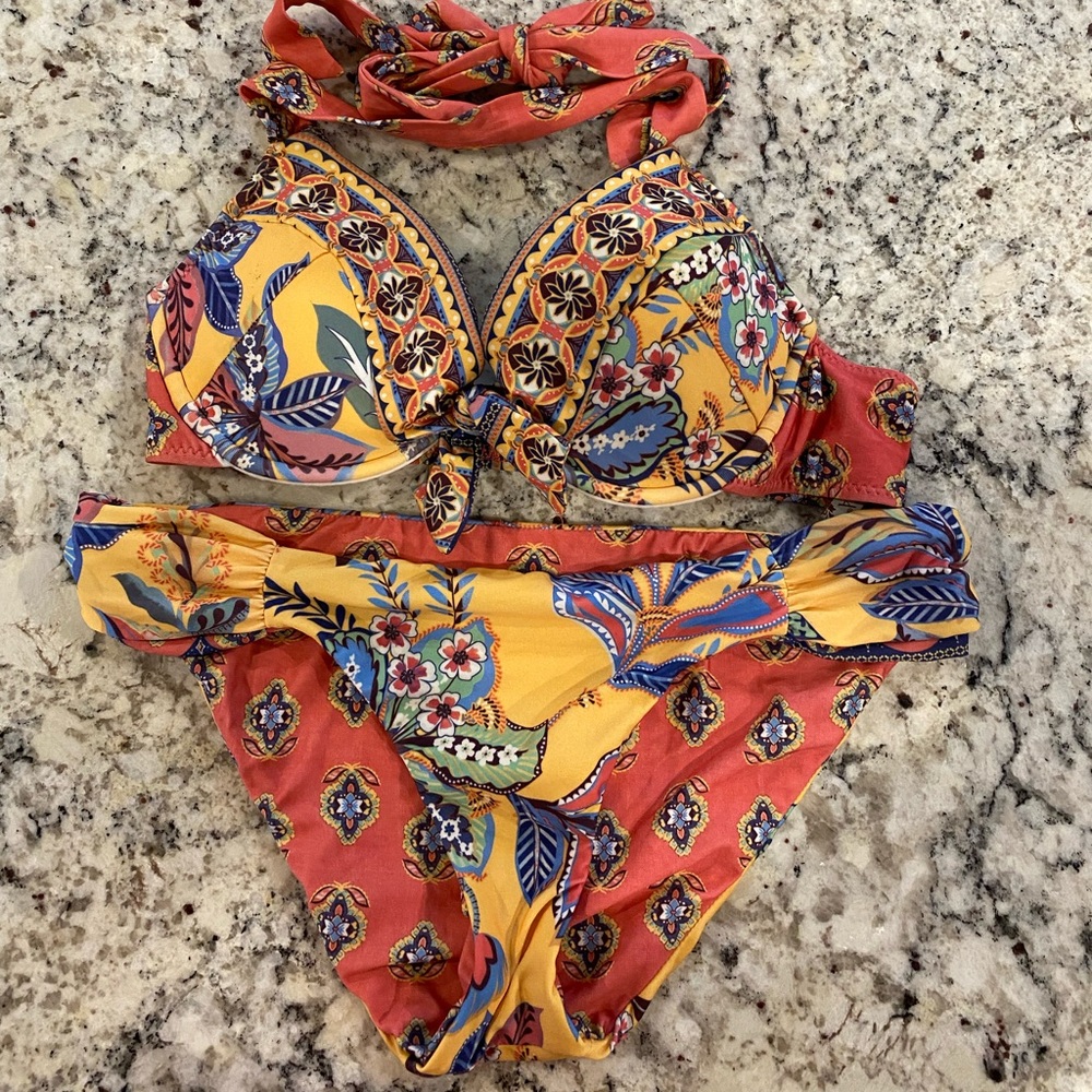 Becca bikini